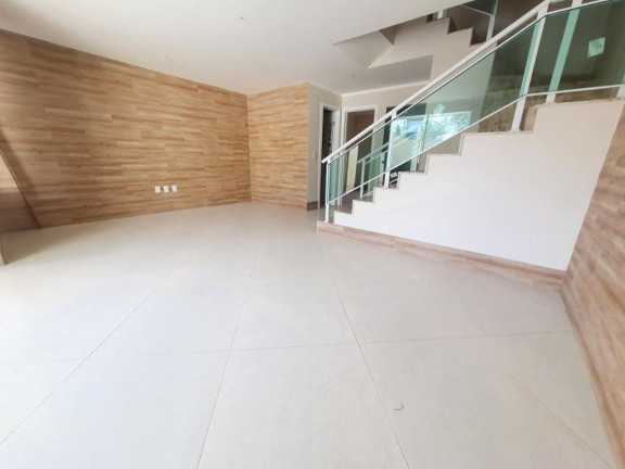 Casa 4 Quartos à Venda 174 m² em Parque Manibura Fortaleza