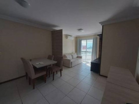 Apartamento com 2 Quartos à Venda, 74 m² em Agronomica - Florianópolis