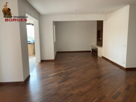 Apartamento com 3 Quartos à Venda, 132 m² em Brooklin - São Paulo