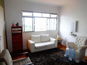 Apartamento com 2 Quartos à Venda, 77 m² em Aclimação - São Paulo