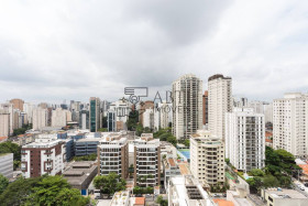 Apartamento com 1 Quarto à Venda, 65 m² em Vila Nova Conceição - São Paulo