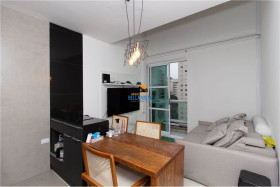 Apartamento com 1 Quarto à Venda,  em Moema - São Paulo