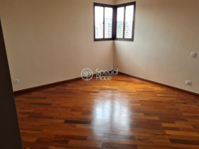 Apartamento com 2 Quartos à Venda, 300 m² em Moema - São Paulo