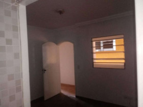 Apartamento com 1 Quarto para Alugar,  em Vila Santa Lúcia - Carapicuíba
