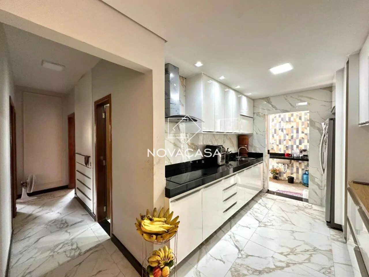 Foto do imóvel: Casa com 5 Quartos à Venda, 250 m² em Rio Branco - Belo Horizonte Foto do imóvel: Casa com 5 Quartos à Venda, 250 m² em Rio Branco - Belo Horizonte