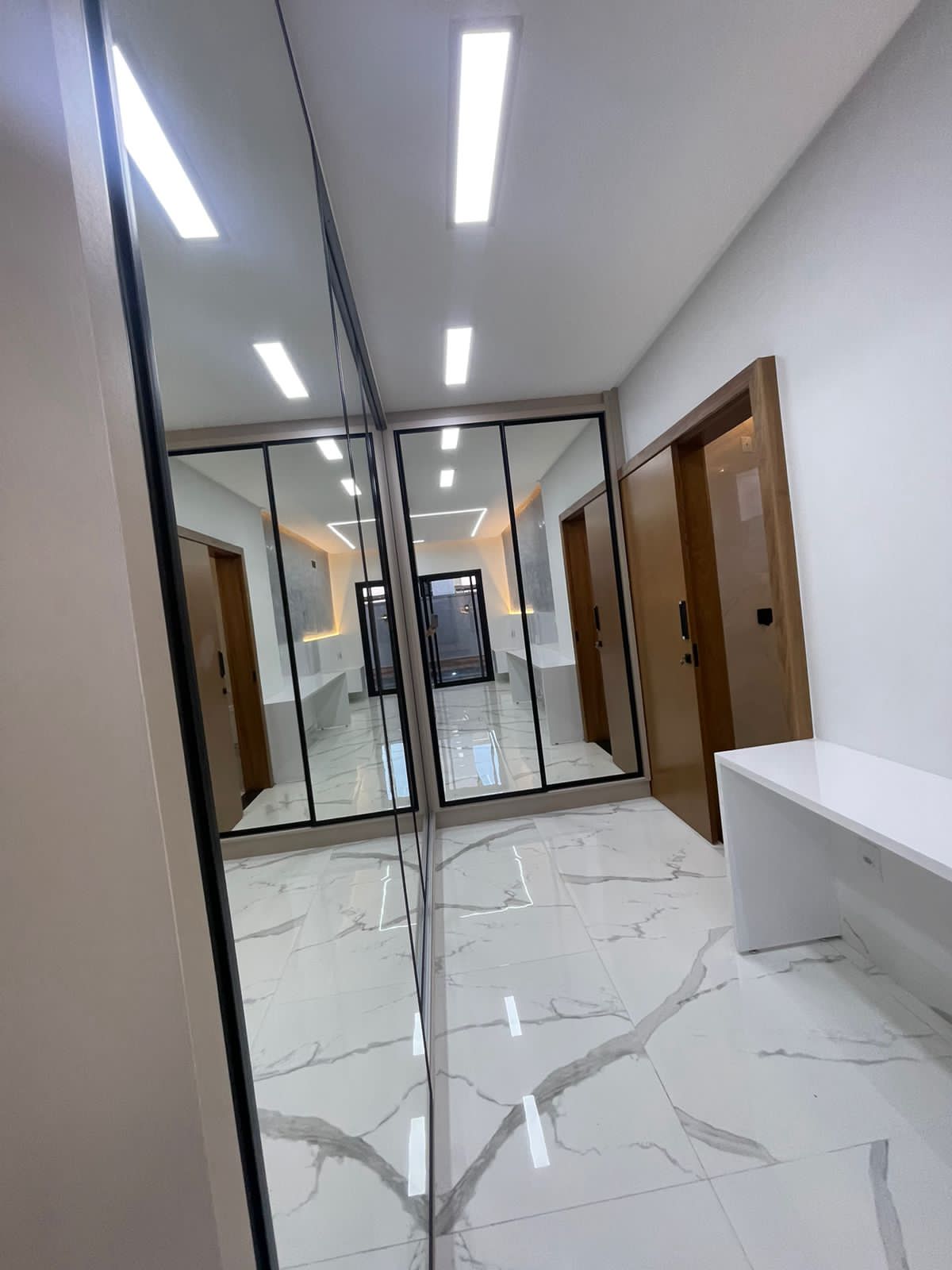 Imagem Casa de Condomínio com 3 Quartos à Venda, 166 m²em Parqville Pinheiros - Aparecida de Goiânia