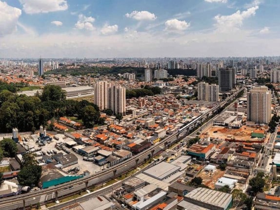 Apartamento com 2 Quartos à Venda,  em Vila Ema - São Paulo