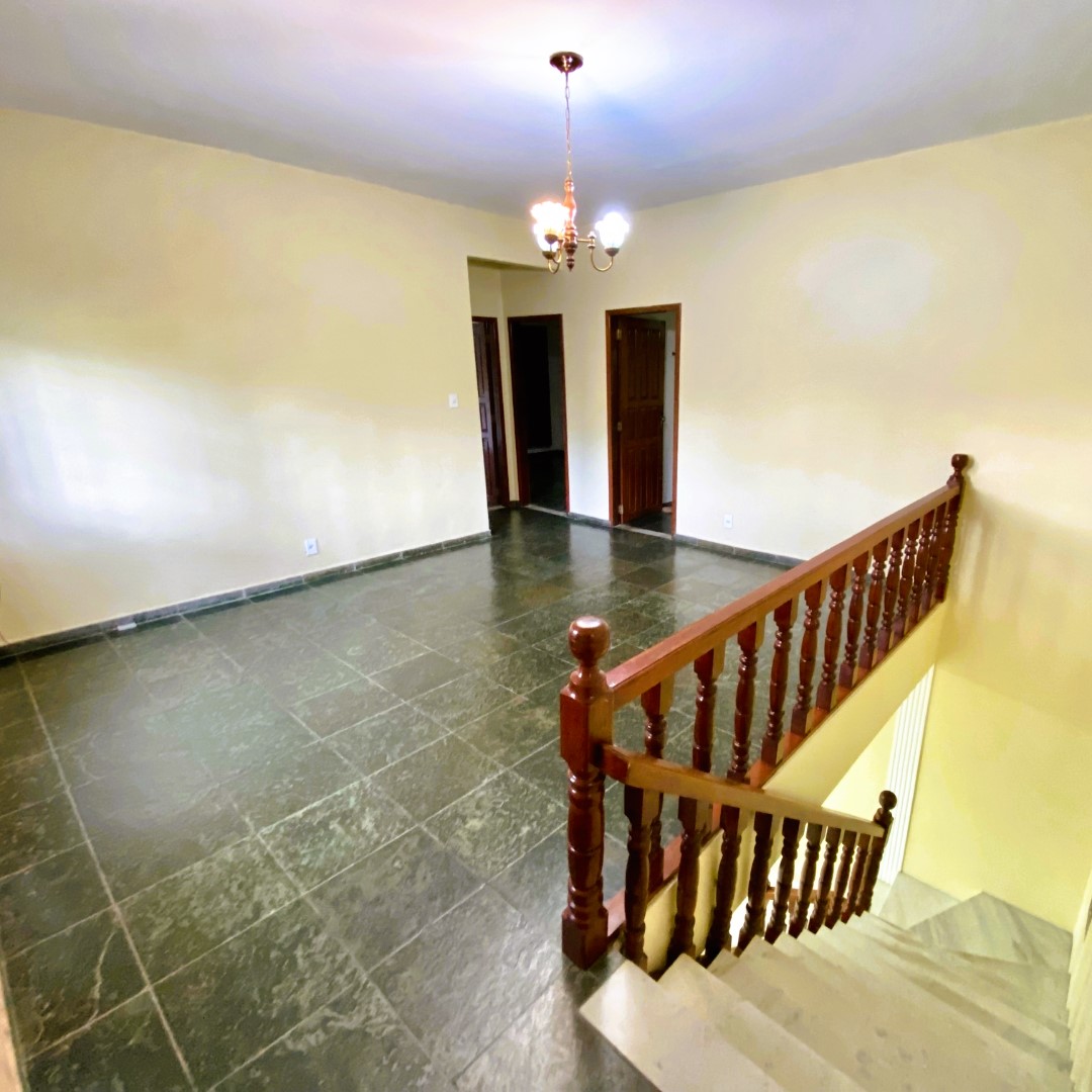 Foto do imóvel: Casa com 4 Quartos para Alugar, 458 m²em Aleixo - Manaus