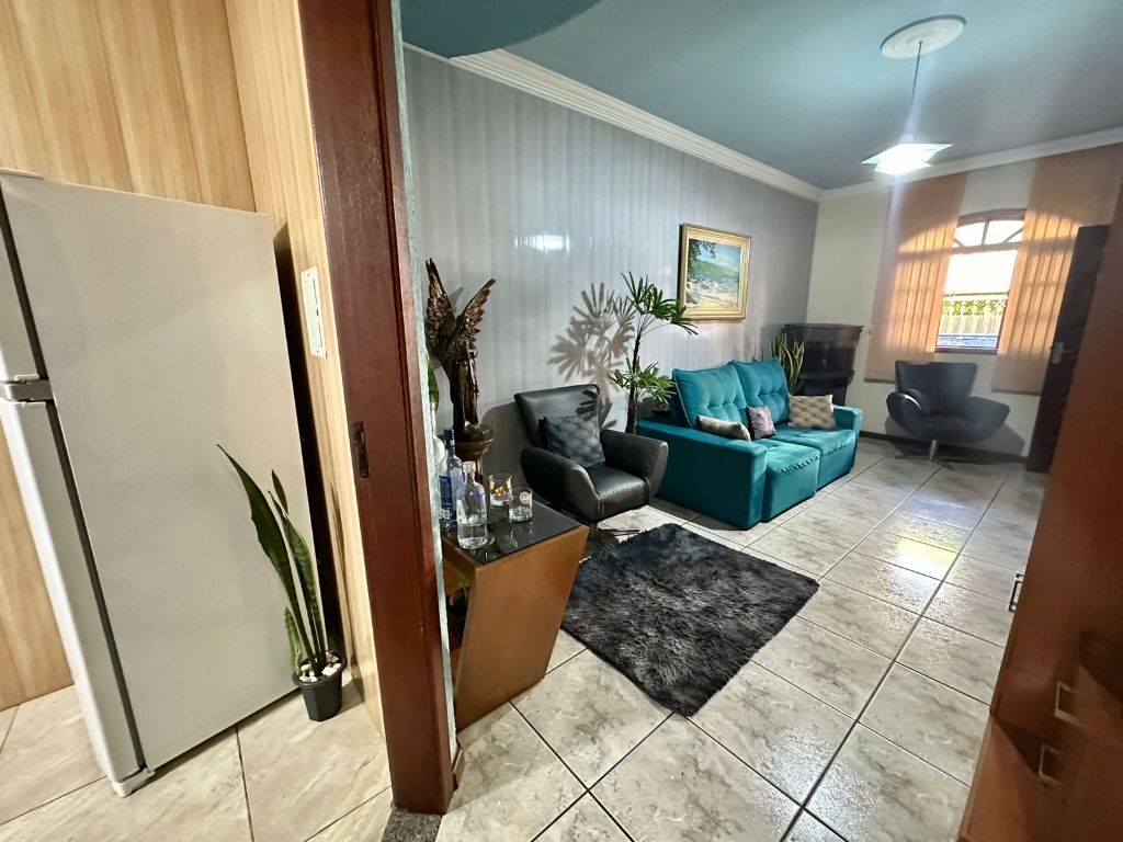 Foto do imóvel: Casa com 2 Quartos à Venda, 74 m² em Planalto - Belo Horizonte Foto do imóvel: Casa com 2 Quartos à Venda, 74 m² em Planalto - Belo Horizonte