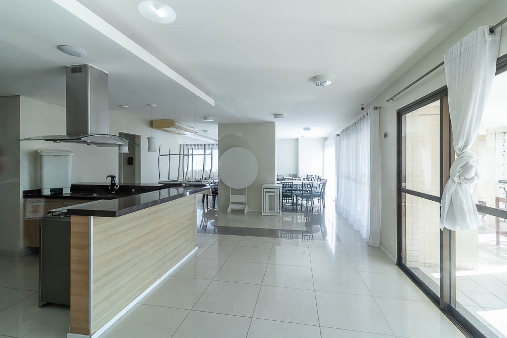 Imagem Apartamento com 4 Quartos à Venda, 156 m²em Batista Campos - Belém