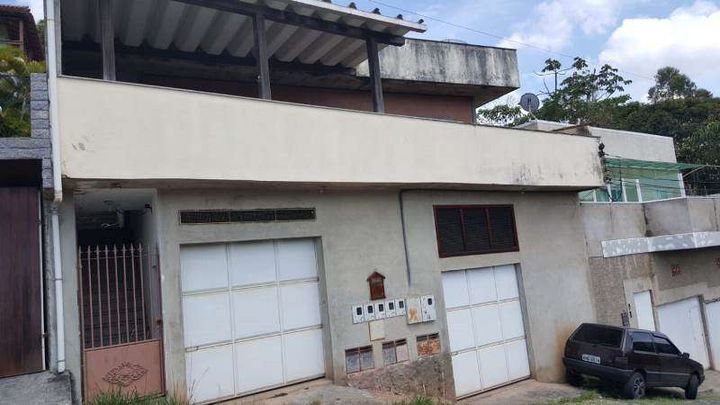 Imagem Casa com 3 Quartos à Venda, 406 m² em Várzea&nbsp; - Teresópolis