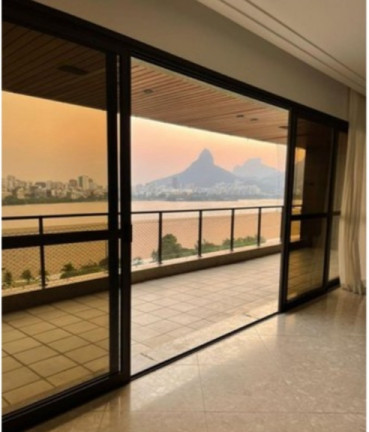 Imagem Apartamento com 4 Quartos à Venda, 380 m² em Lagoa - Rio de Janeiro