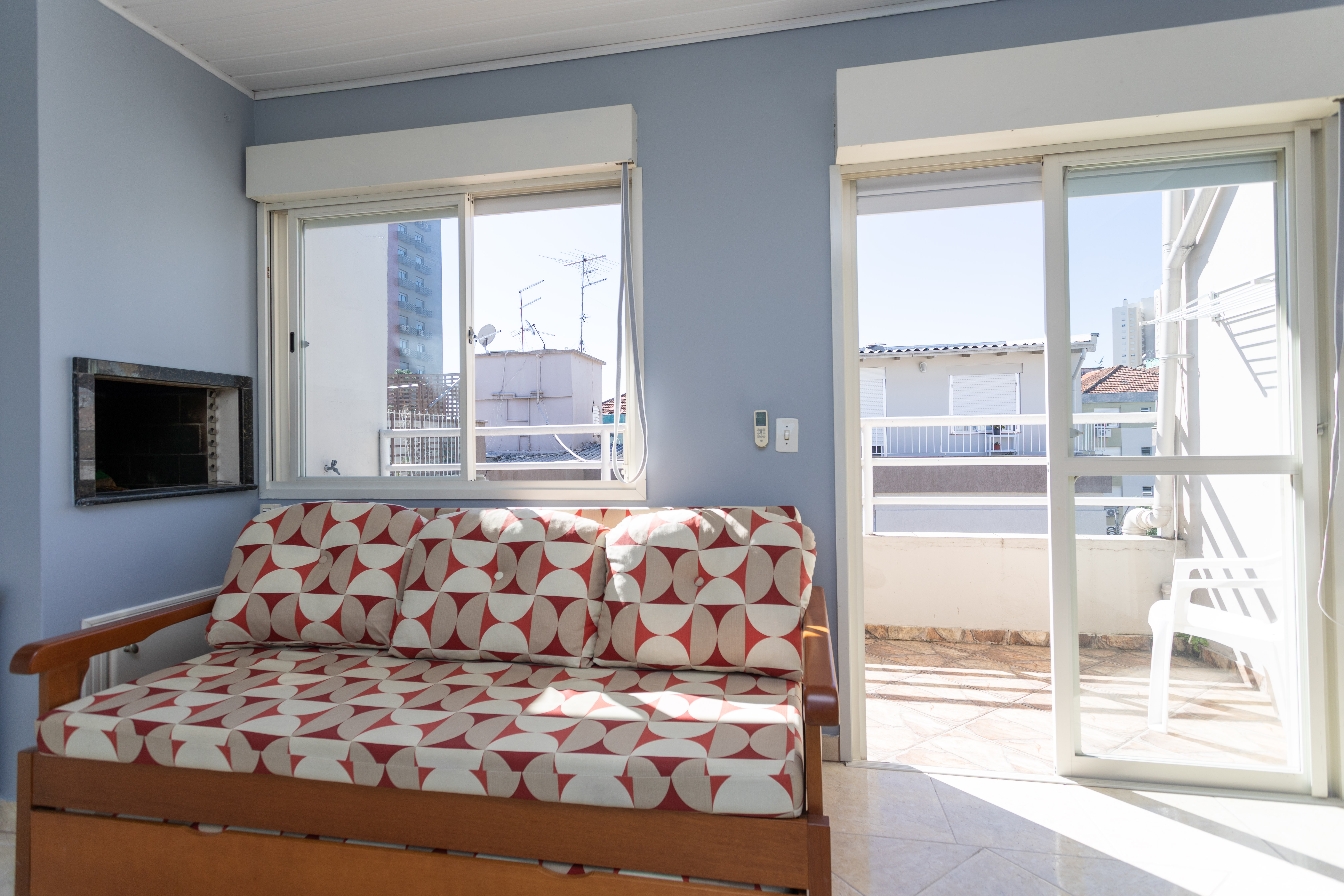 Foto do imóvel: Cobertura com 2 Quartos à Venda, 80 m² em Vila Ipiranga - Porto Alegre