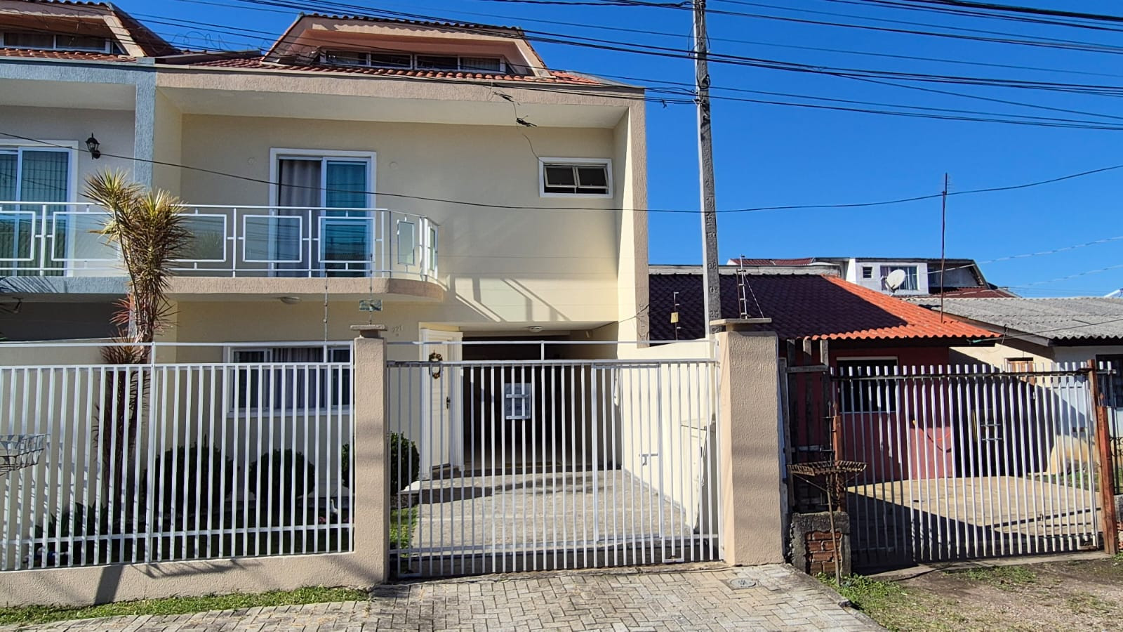 Foto do imóvel: Sobrado com 3 Quartos à Venda, 177 m² em Cajuru - Curitiba