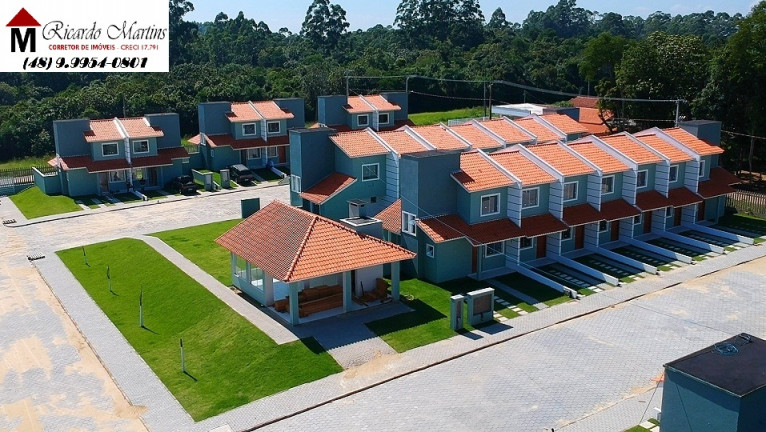 Imagem Casa de Condomínio com 2 Quartos à Venda ou Temporada, 52 m²em Recanto Verde - Criciúma