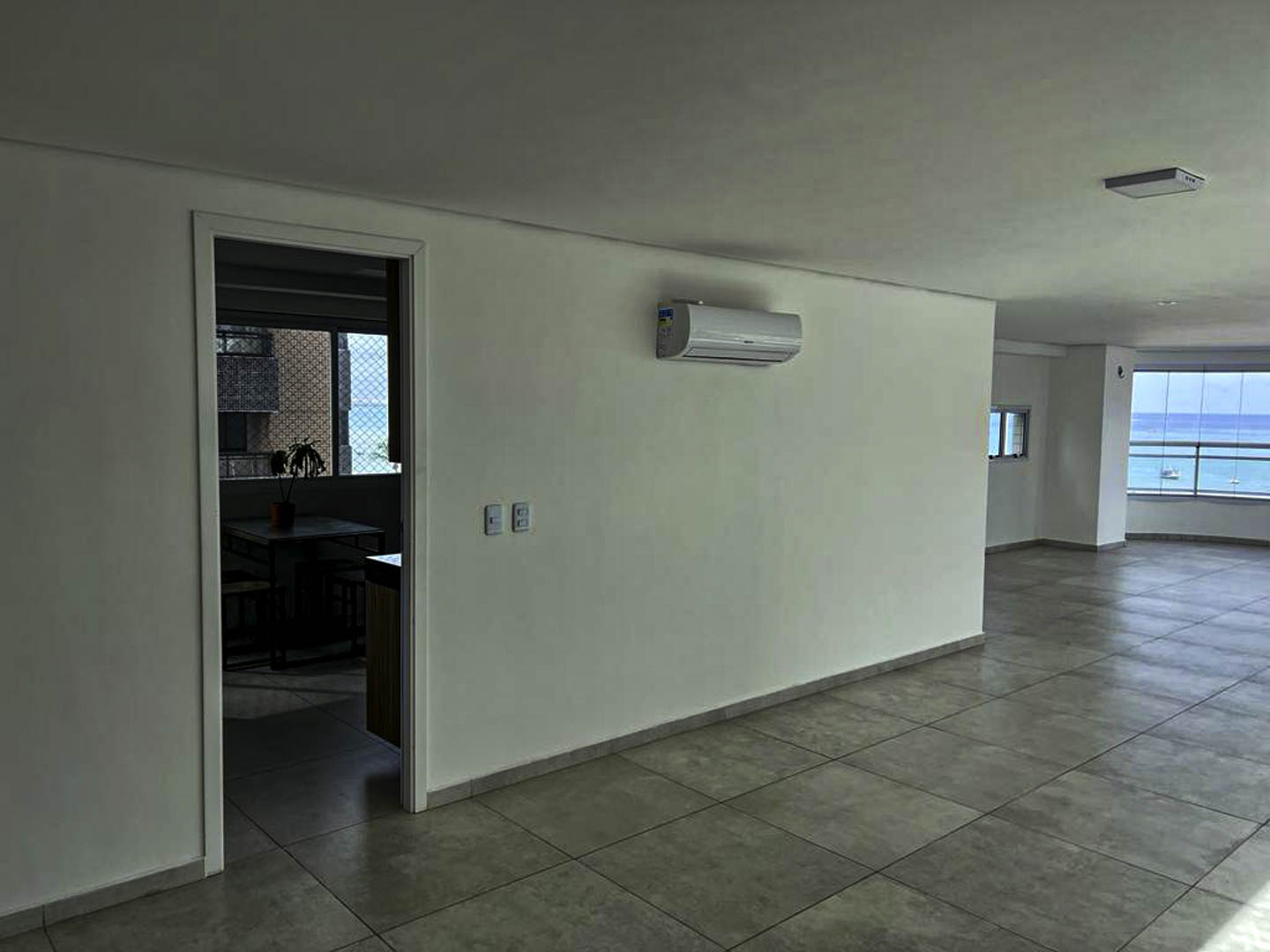 Apartamento com 3 Quartos à Venda, 210 m²em Mucuripe - Fortaleza