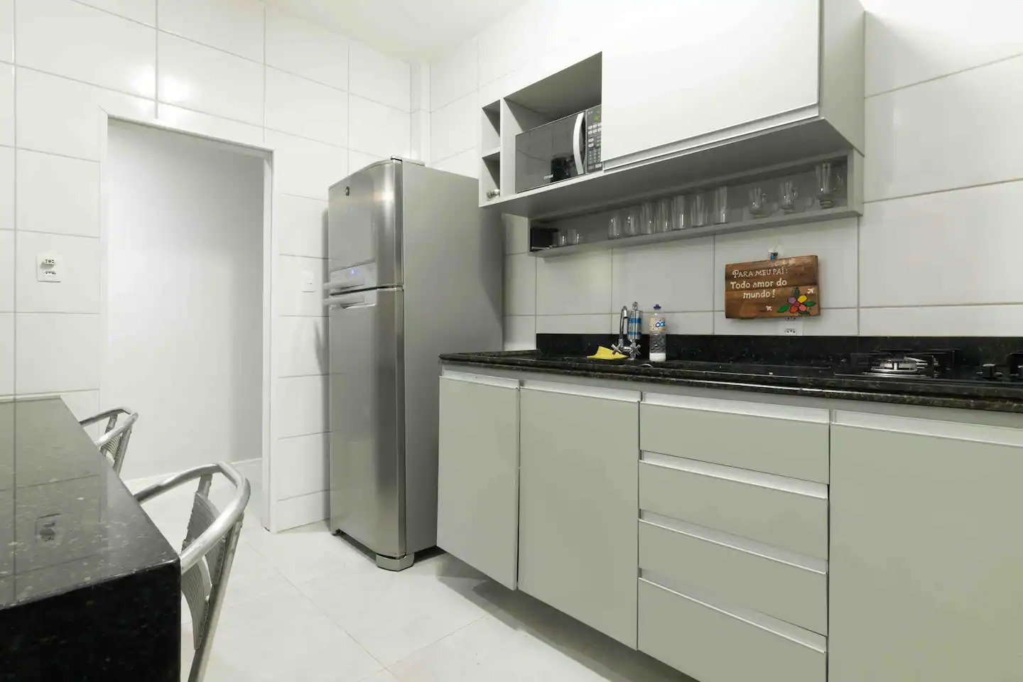 Apartamento com 2 Quartos à Venda ou Temporada, 85 m²em Leme - Rio de Janeiro
