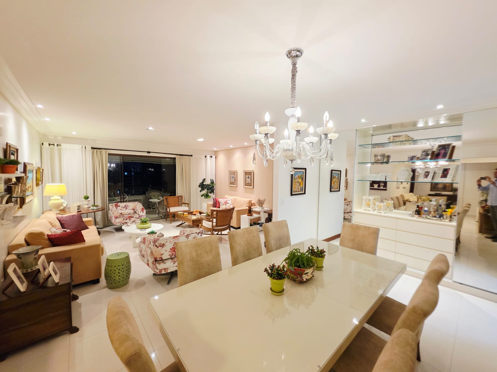 Foto do imóvel: Apartamento com 4 Quartos à Venda, 224 m² em Pituba - Salvador