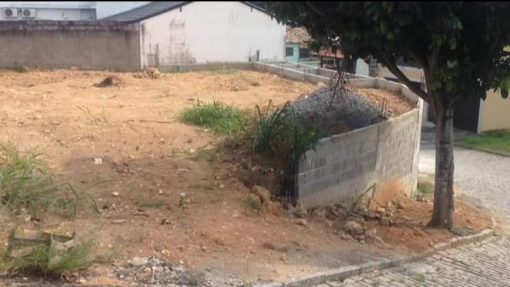 Foto do imóvel: Terreno à Venda, 375 m²em Tribobó - São Gonçalo