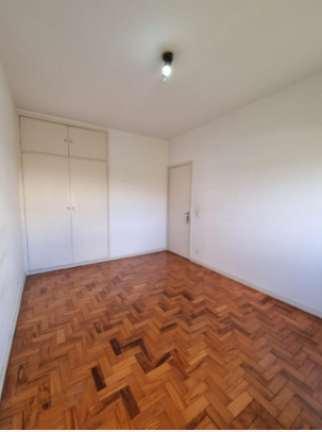 Apartamento com 3 Quartos à Venda,  em Vila Uberabinha - São Paulo