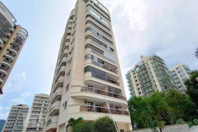 Imagem Apartamento com 2 Quartos à Venda, 69 m² em Jacarepaguá - Rio de Janeiro