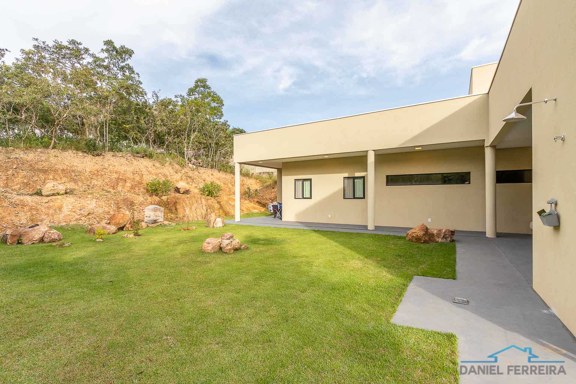 Foto do imóvel: Casa de Condomínio com 3 Quartos à Venda, 240 m² em Setor Habitacional Tororó (Jardim Botânico) - Brasília