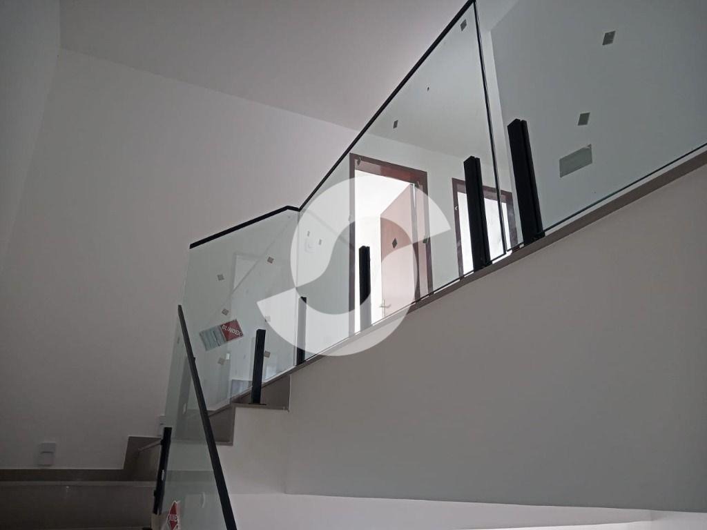 Foto do imóvel: Casa com 4 Quartos à Venda, 209 m² em Itaipu - Niterói