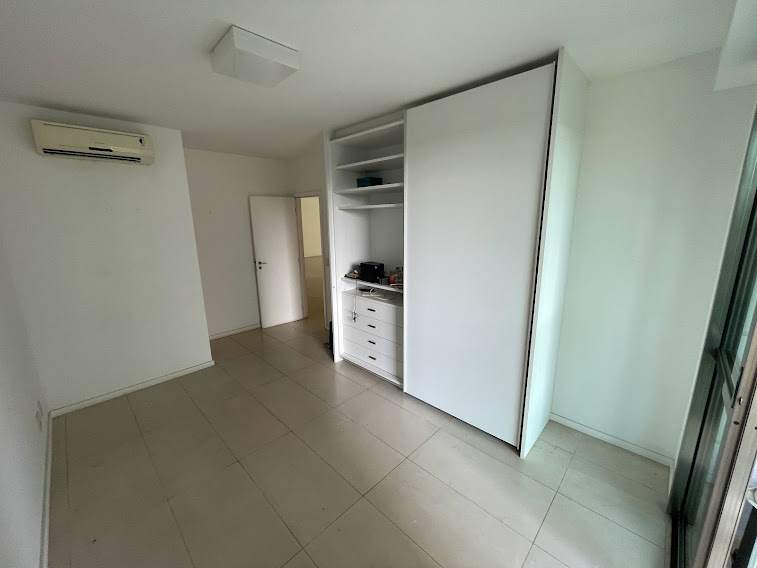 Imagem Apartamento com 4 Quartos à Venda, 275 m²em Barra da Tijuca - Rio de Janeiro