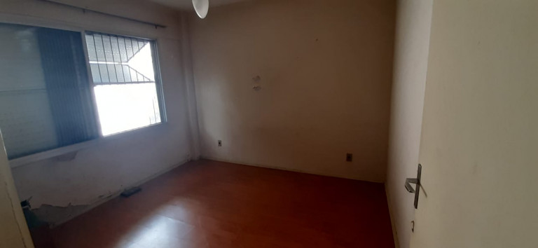 Imagem Apartamento com 1 Quarto à Venda, 45 m² em Floresta - Porto Alegre