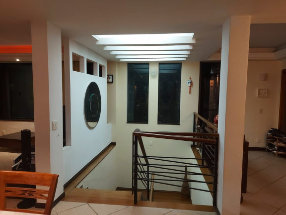 Imagem Casa de Condomínio com 4 Quartos à Venda, 400 m²em Engenho do Mato - Niterói