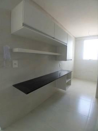 Apartamento com 2 Quartos à Venda, 55 m² em Cordeiro - Recife