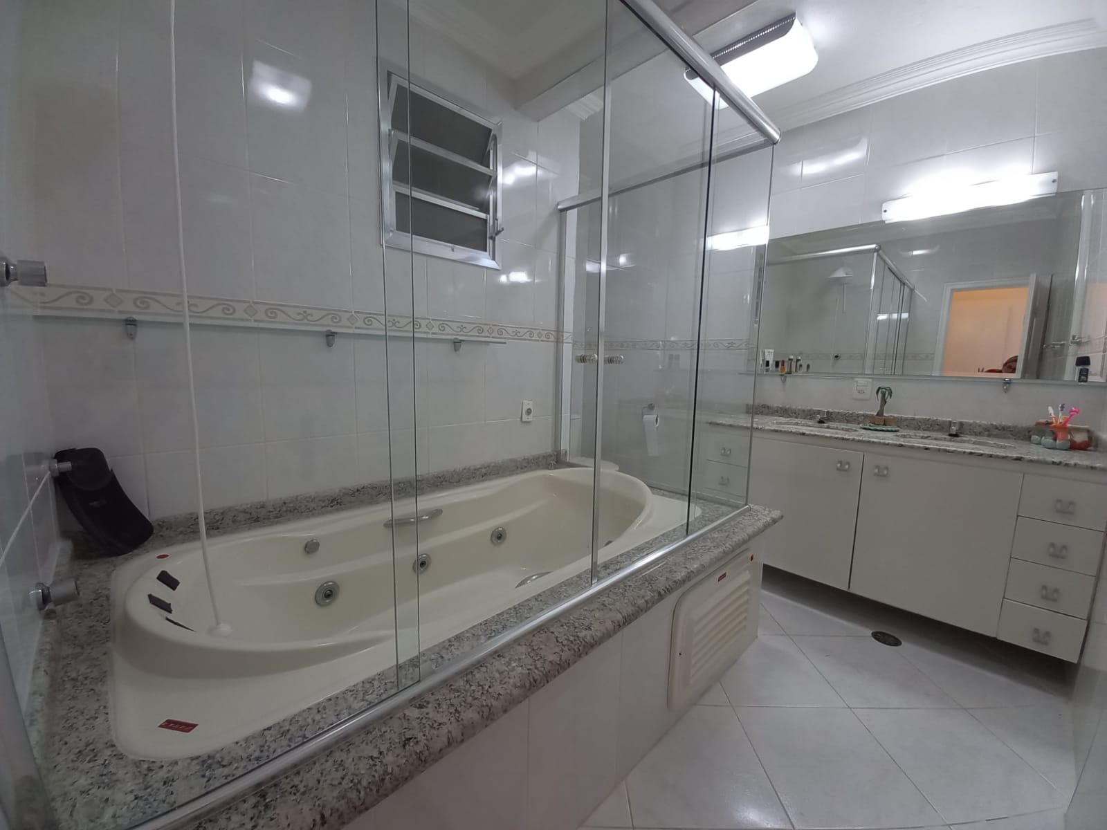 Foto do imóvel: Cobertura com 4 Quartos à Venda, 400 m²em Canto do Forte - Praia Grande