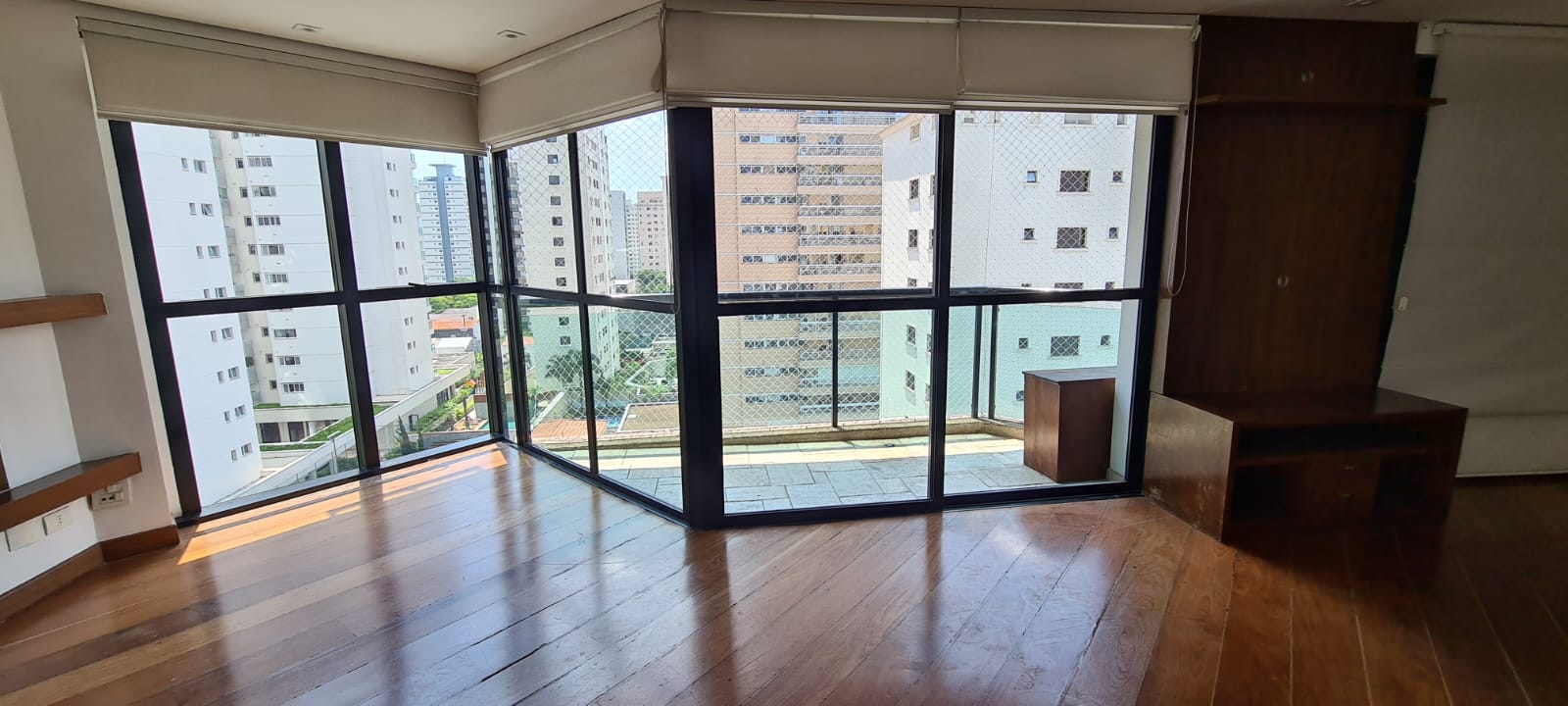 Imagem Apartamento com 3 Quartos à Venda ou Locação, 184 m²em Indianópolis - São Paulo