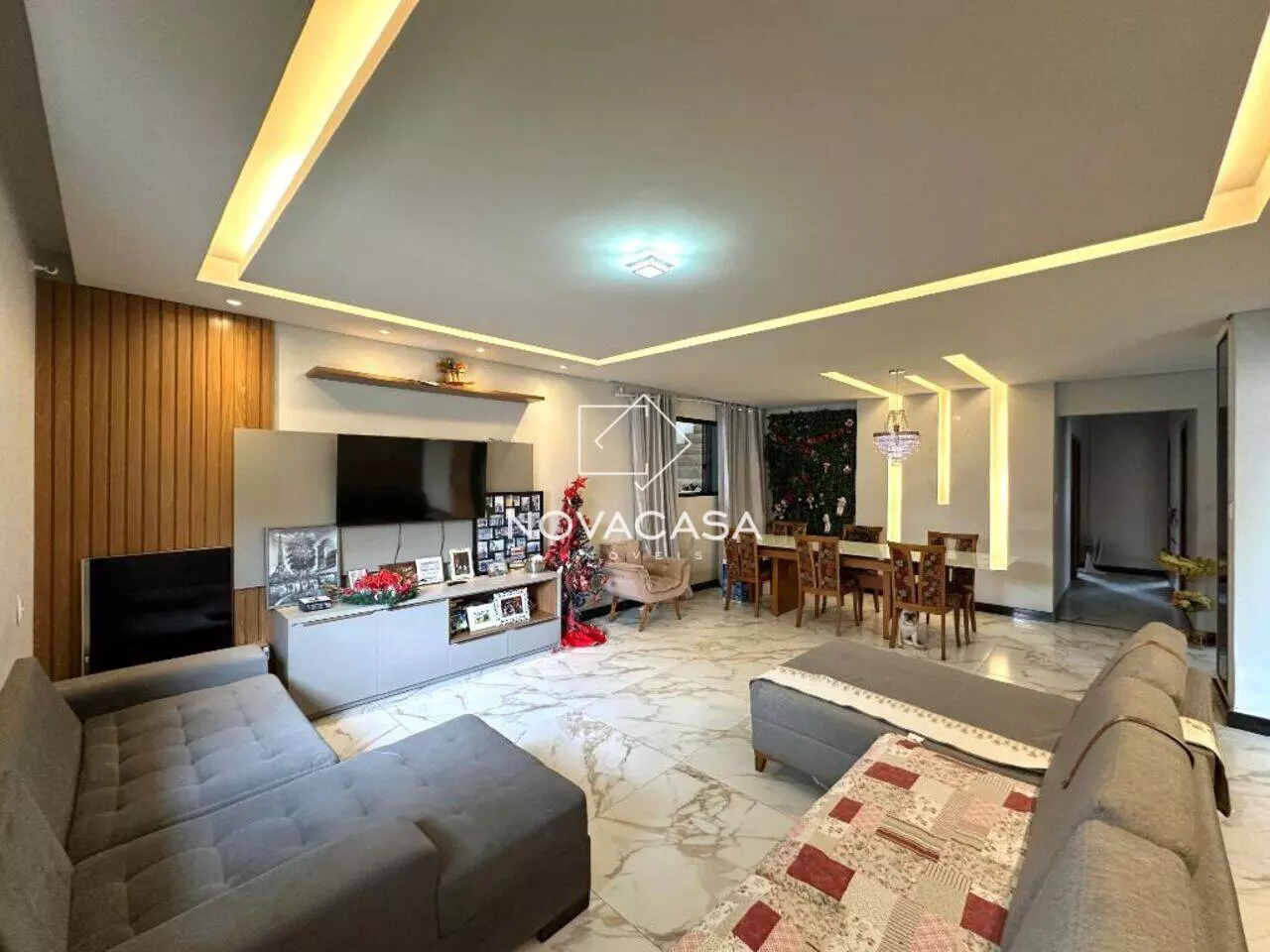 Foto do imóvel: Casa com 5 Quartos à Venda, 250 m² em Rio Branco - Belo Horizonte Foto do imóvel: Casa com 5 Quartos à Venda, 250 m² em Rio Branco - Belo Horizonte