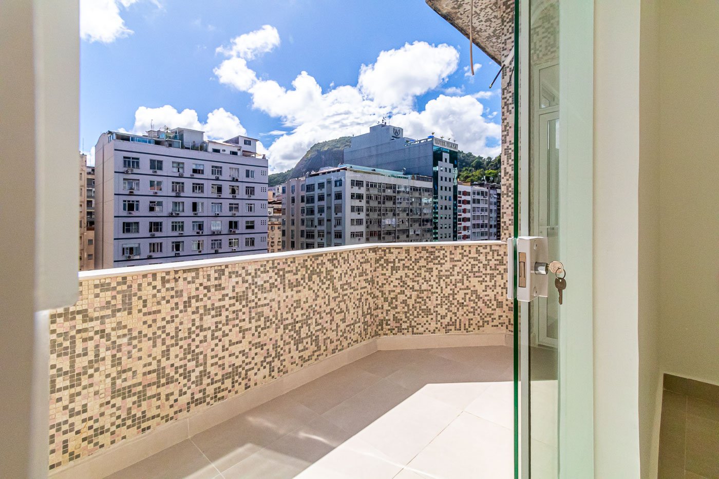Imagem Apartamento com 3 Quartos à Venda, 133 m²em Copacabana - Rio de Janeiro
