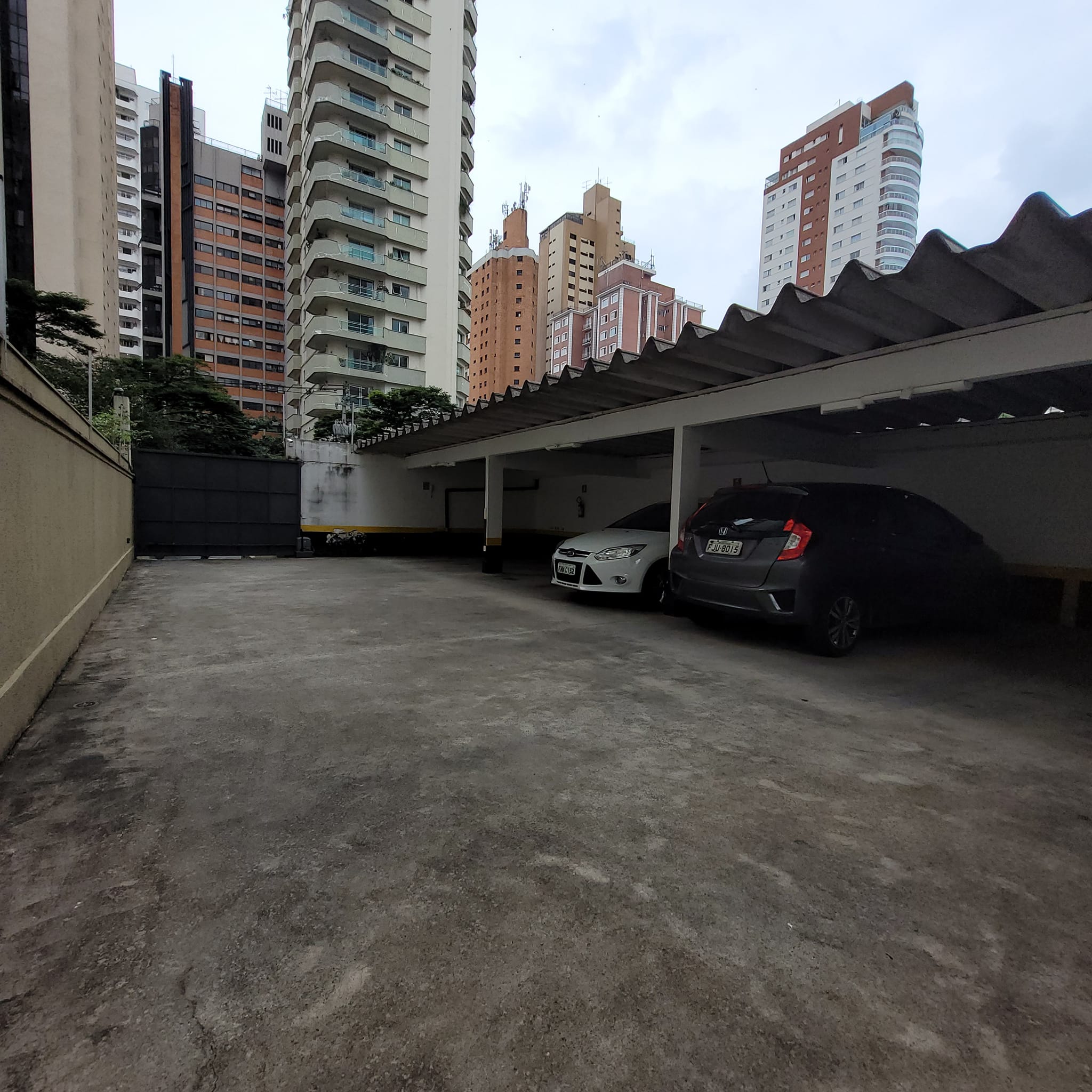 Apartamento com 2 Quartos à Venda, 80 m²em Vila Uberabinha - São Paulo