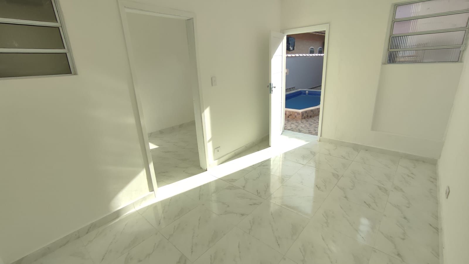 Imagem Casa com 2 Quartos à Venda, 126 m²em Balneário Vera Cruz - Mongaguá