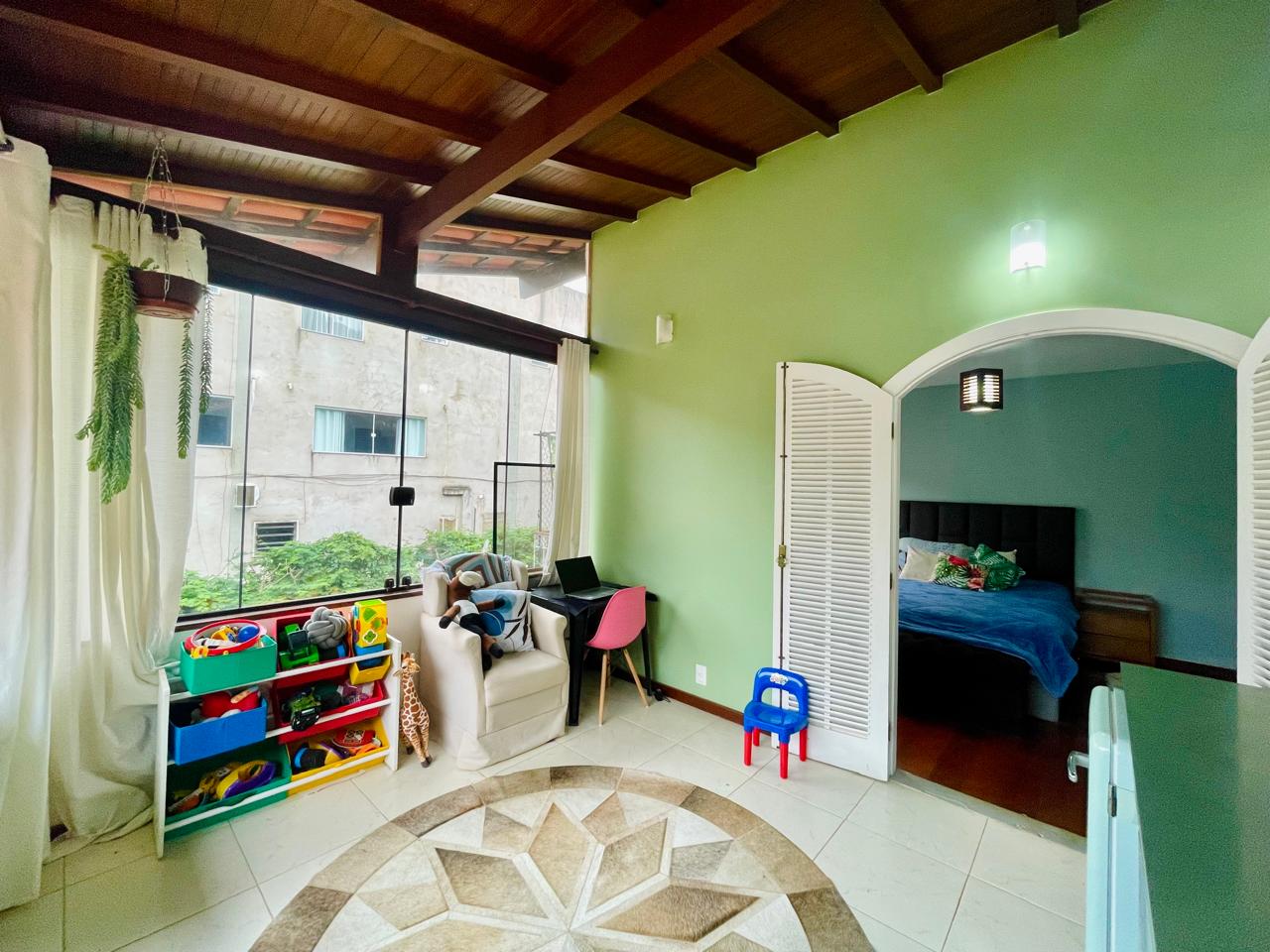 Foto do imóvel: Casa com 6 Quartos à Venda, 262 m²em Albuquerque - Teresópolis