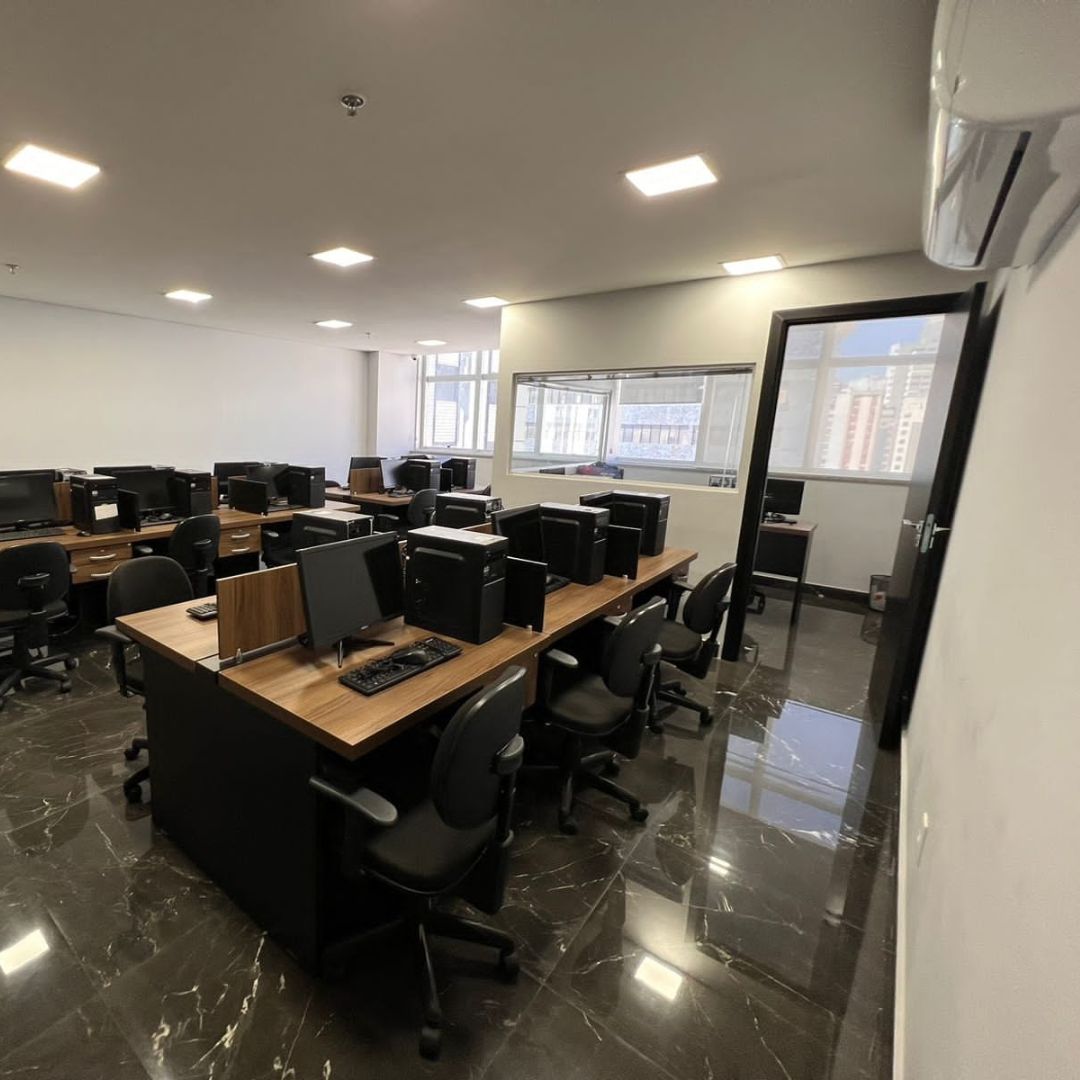 Imagem Sala Comercial à Venda ou Locação, 157 m²em Lourdes - Belo Horizonte