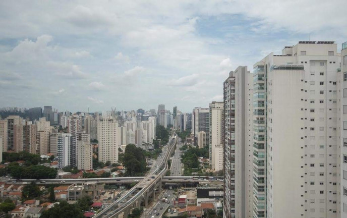 Apartamento com 2 Quartos à Venda,  em Campo Belo - São Paulo