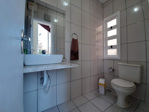 Imagem Casa com 5 Quartos à Venda, 200 m² em Capão Novo Posto 04 - Capão Da Canoa