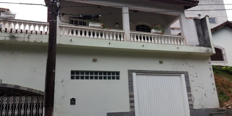 Imagem Casa com 3 Quartos à Venda, 312 m² em Pqe Santa Teresa - Santa Isabel