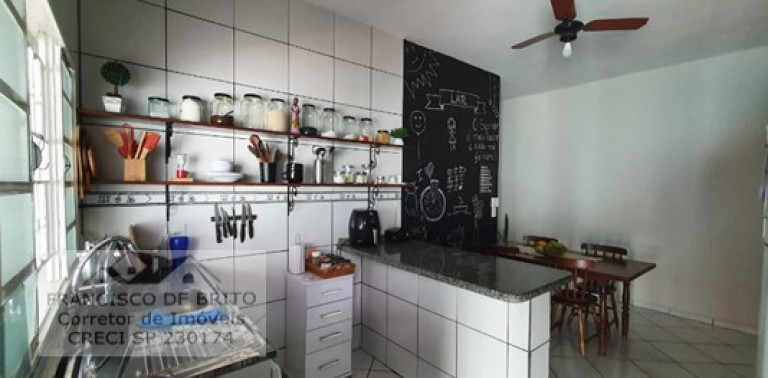 Imagem Casa com 2 Quartos à Venda, 67 m² em Vila Bionde - Cruzeiro