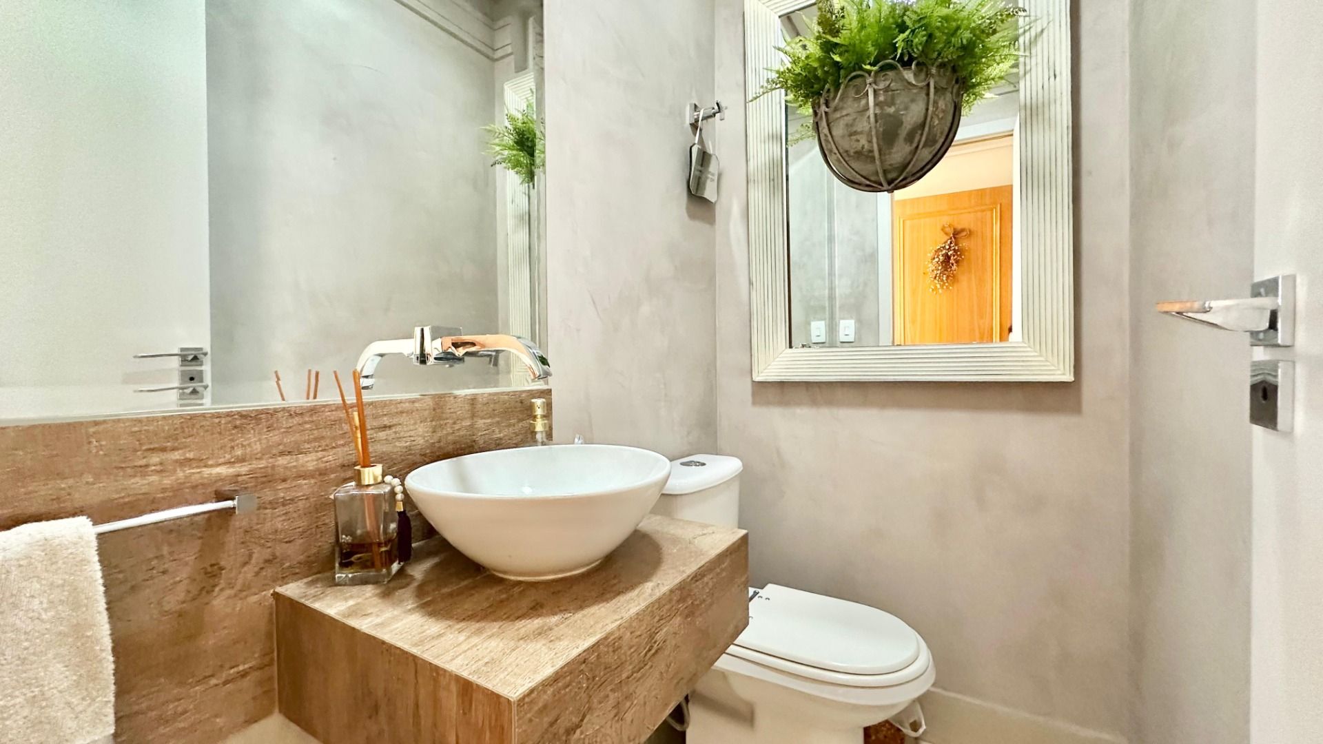 Foto do imóvel: Apartamento com 3 Quartos à Venda, 215 m²em Bela Suiça - Londrina
