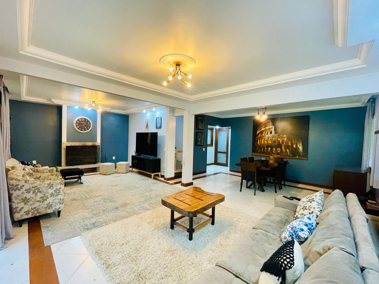 Foto do imóvel: Casa com 6 Quartos à Venda, 262 m²em Albuquerque - Teresópolis