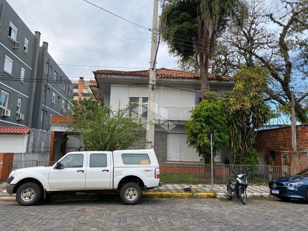 Imagem Casa com 3 Quartos à Venda, 385 m²em Centro - São Leopoldo