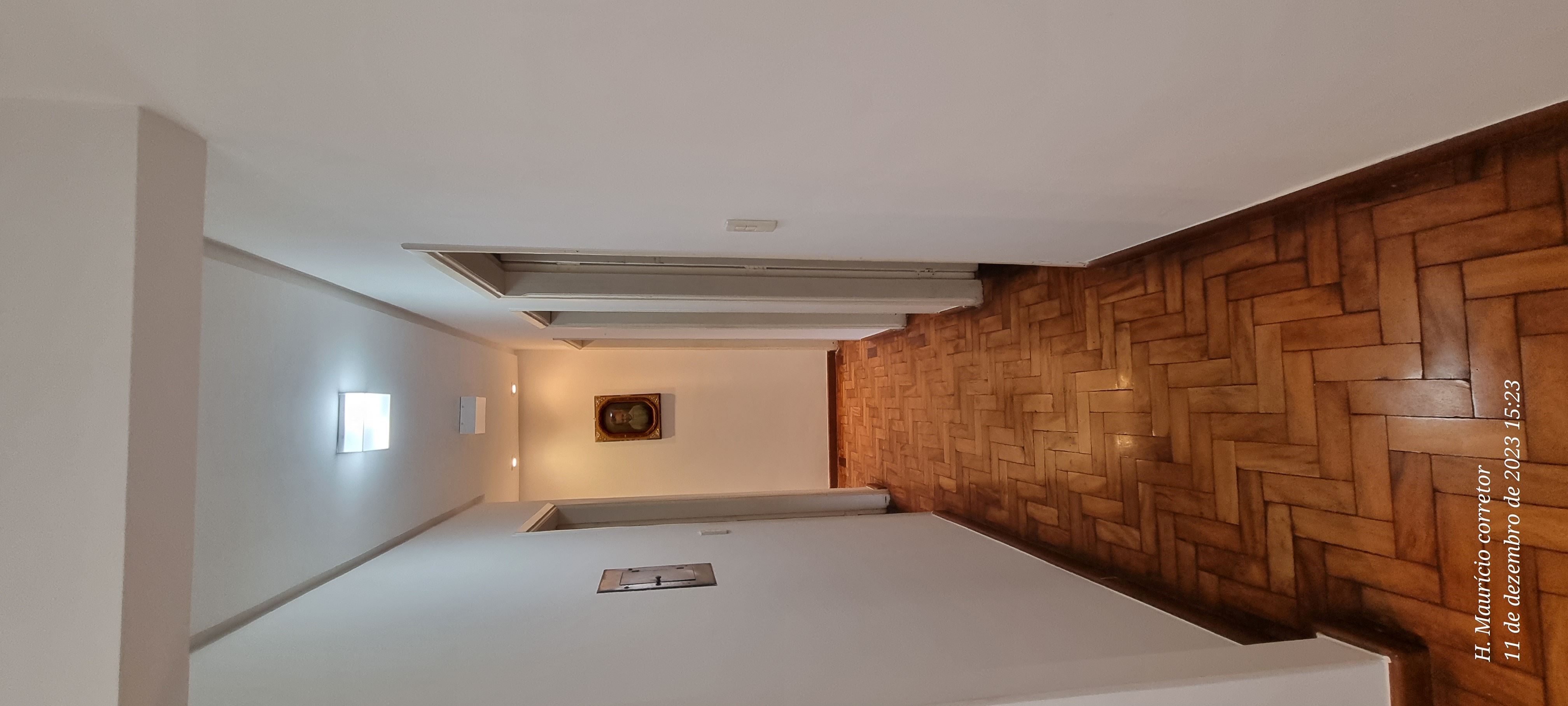 Imagem Casa com 4 Quartos à Venda, 240 m²em Setor Jaó - Goiânia
