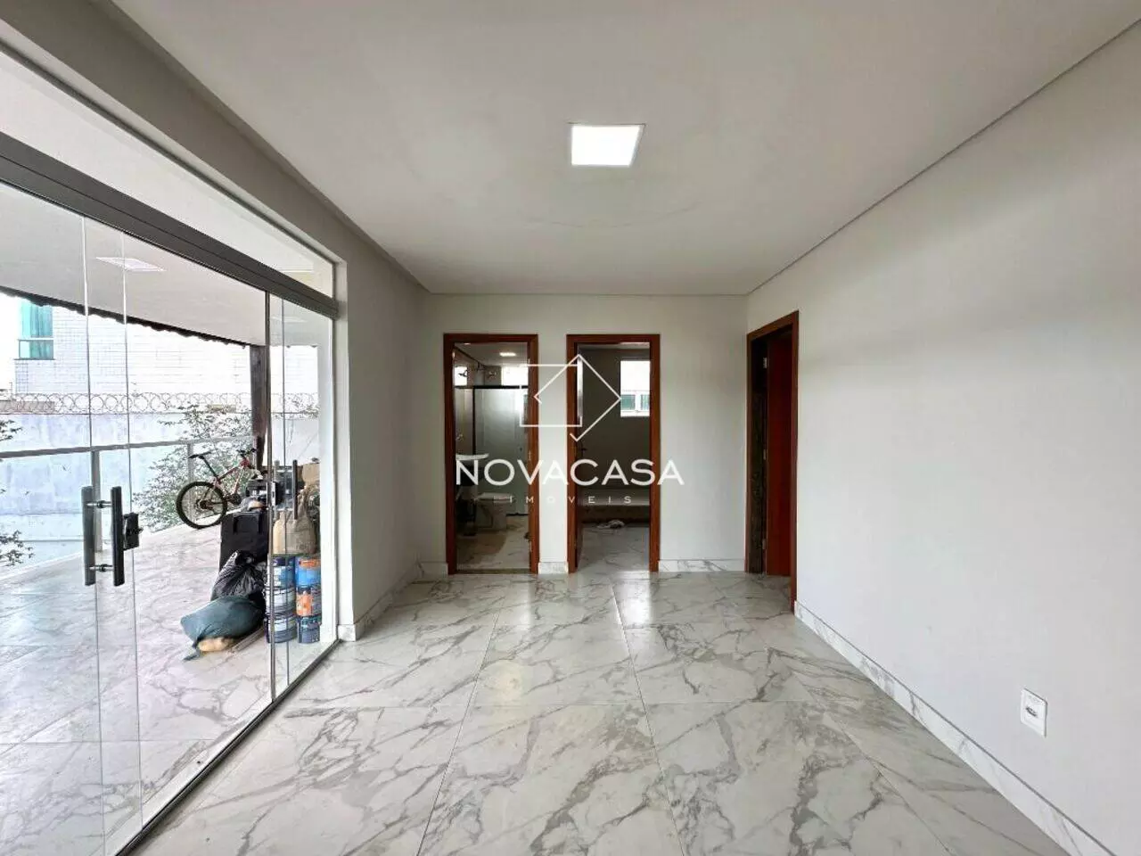 Foto do imóvel: Casa com 5 Quartos à Venda, 250 m² em Rio Branco - Belo Horizonte Foto do imóvel: Casa com 5 Quartos à Venda, 250 m² em Rio Branco - Belo Horizonte