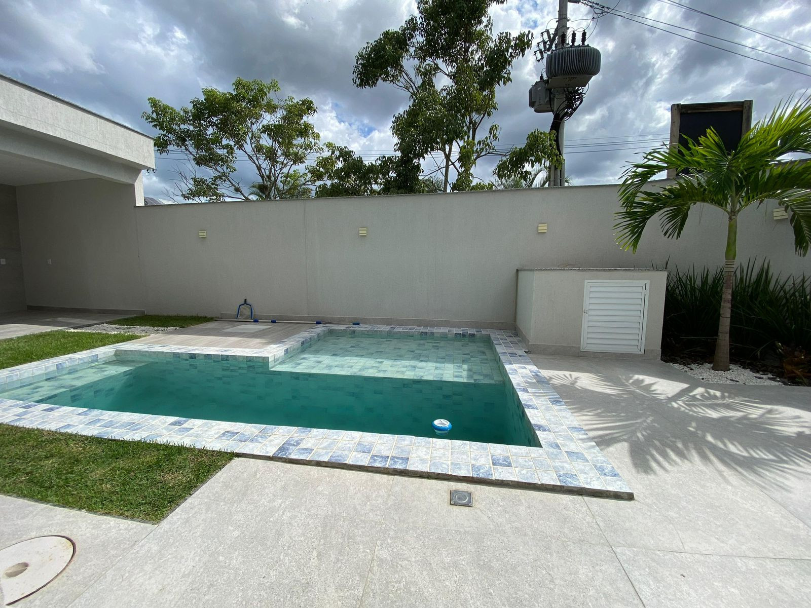 Foto do imóvel: Casa de Condomínio com 4 Quartos à Venda, 220 m² em Vargem Pequena - Rio de Janeiro