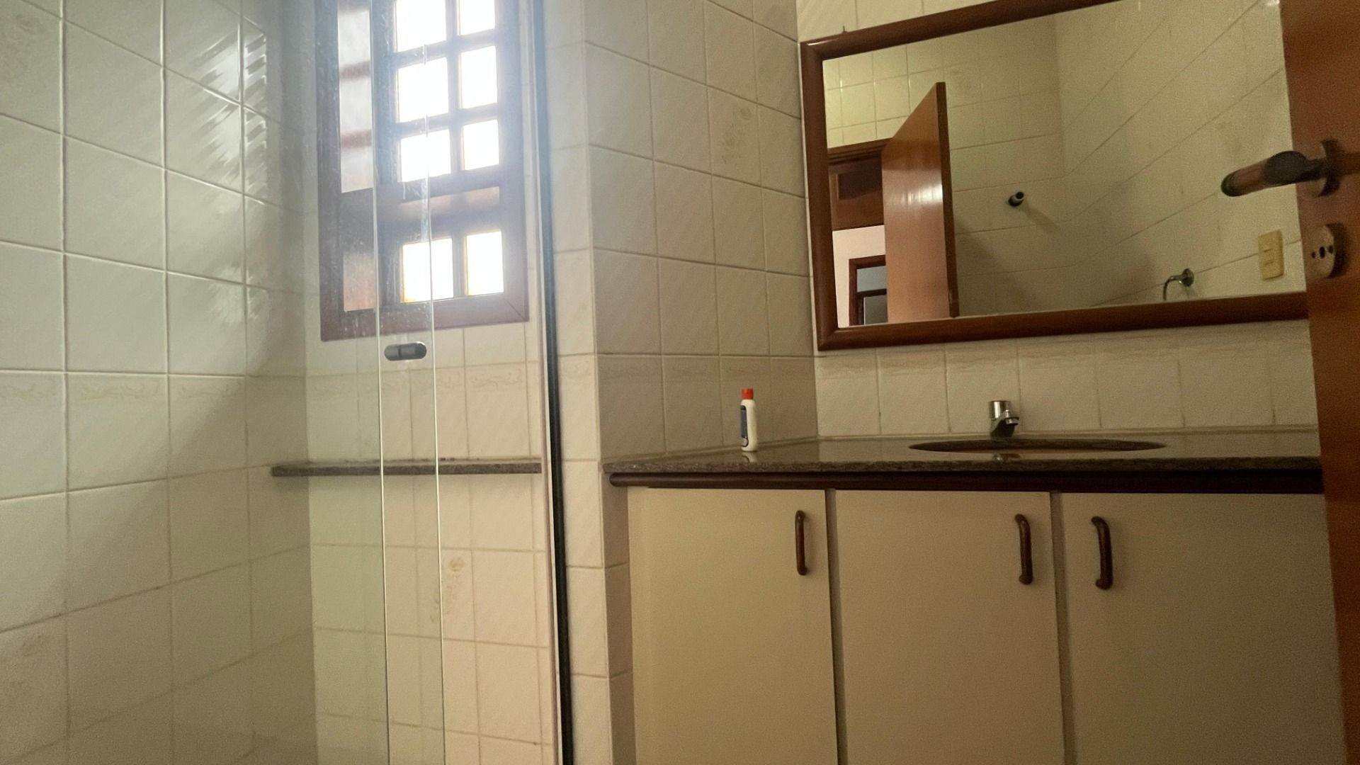 Foto do imóvel: Casa com 8 Quartos à Venda ou Temporada, 390 m² em Riviera - Bertioga
